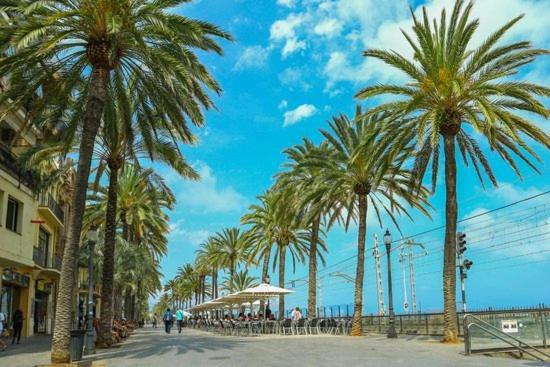Casabala - Near The Beach And Barcelona Center บาดาโลนา ภายนอก รูปภาพ